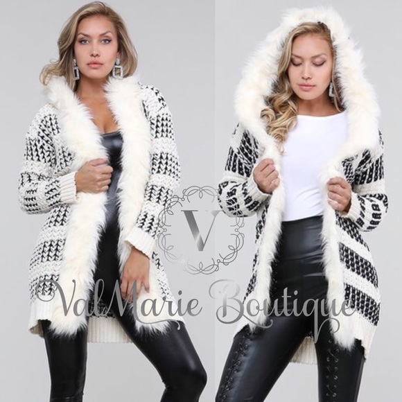 LAST 1! Ivory fur collar cardigan - Picture 3 of 3